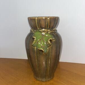 Studio Pottery Flower Vase b+B Rope and Leaf Design‎ Vintage 6.5"Tall x 4.75" W